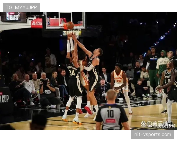 比赛结果：雄鹿凭借利拉德中线附近“Lob”战术空接扣篮准绝杀